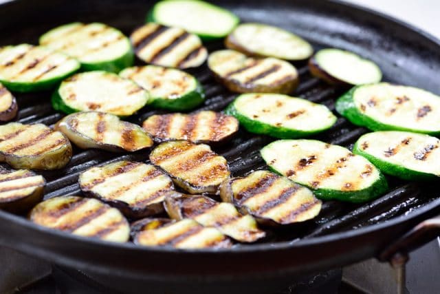 DSC1531 640x427 - Gaji Hobak Muchim (Grilled Eggplant and Zucchini)