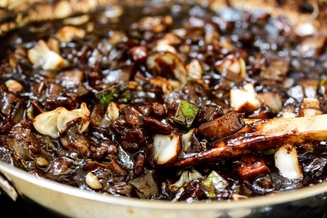 DSC1740 640x427 - Jajangmyeon (Noodles in Black Bean Sauce)