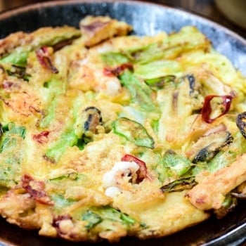 DSC3273 350x350 - Haemul Pajeon (Seafood Scallion Pancake)