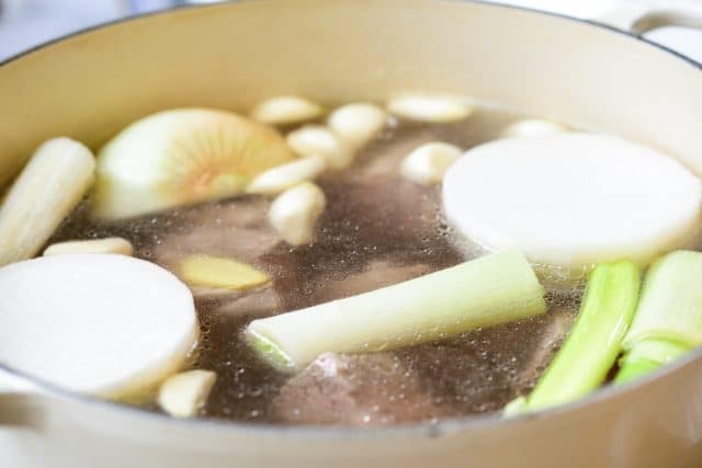 DSC5373 640x427 - Galbitang (Beef Short Rib Soup)