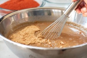 Adding fermented soybean powder to the malt liquid