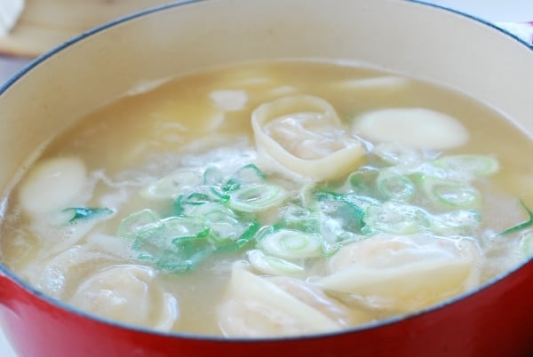 DSC 0036 600x402 - Tteok Mandu Guk (Rice Cake Soup with Dumplings)