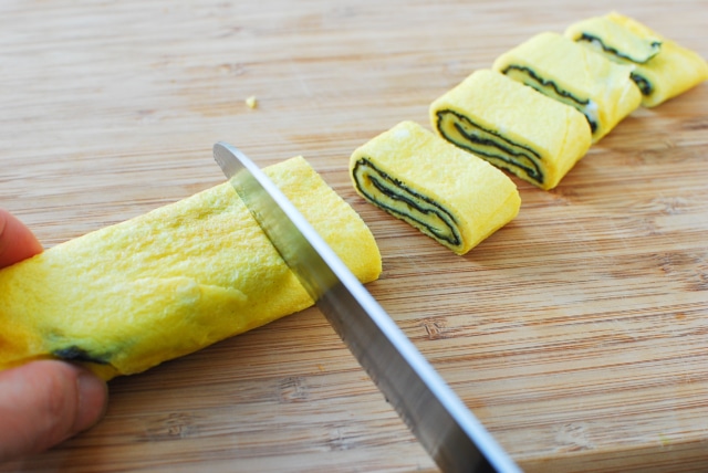 DSC 0250 2 640x428 - Gyeran Mari (Rolled Omelette) with Seaweed