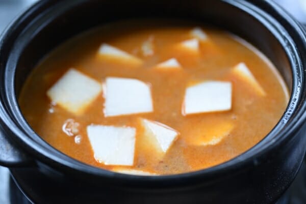 DSC 0353 600x401 - Doenjang Jjigae (Soybean Paste Stew with Pork and Vegetables)