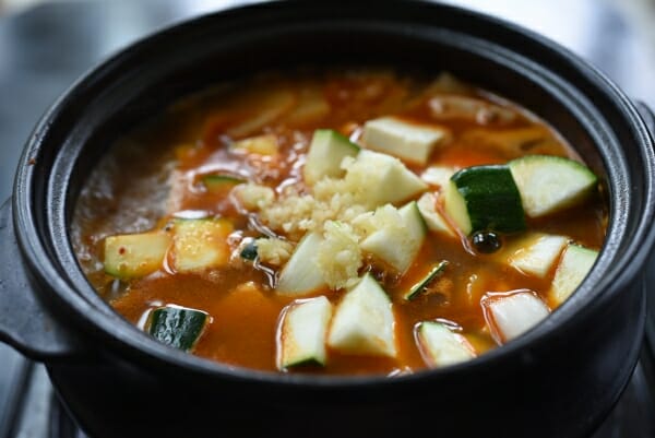 DSC 0357 600x401 - Doenjang Jjigae (Soybean Paste Stew with Pork and Vegetables)