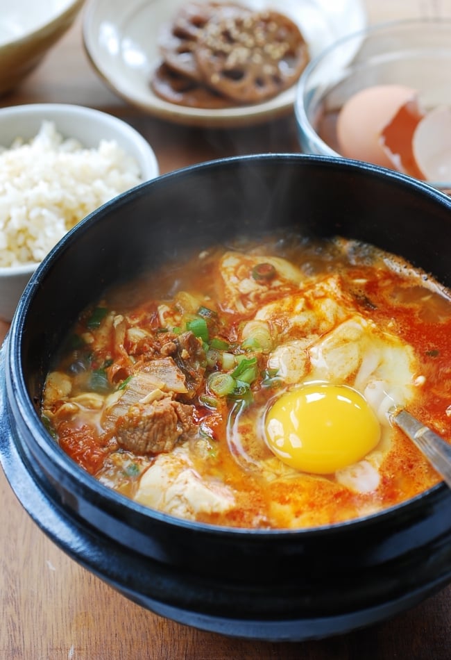 DSC 0365 e1539715368162 - Sundubu Jjigae (Soft Tofu Stew)