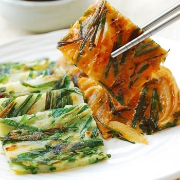 DSC 0520 350x350 - Buchujeon (Garlic Chive Pancakes)