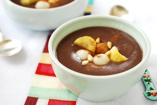 DSC 07601 e1422335670352 - Danpatjuk (Sweet Red Bean Porridge)