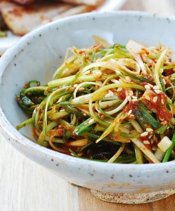 Pa muchim (scallion salad)