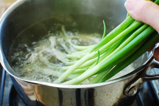 DSC 0909 640x428 - Saewu Ganghwe (Green Onion Tied Shrimp and Asparagus)