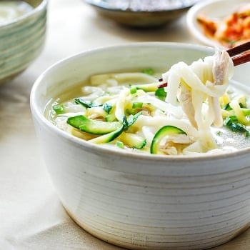 DSC 0974 2 350x350 - Dak Kalguksu (Chicken Noodle Soup)