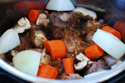 DSC 1790 e1488858850329 - Instant Pot Oxtail (Kkorijjim)