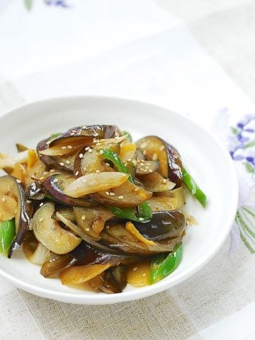 Gaji Bokkeum (Stir-fried eggplant)