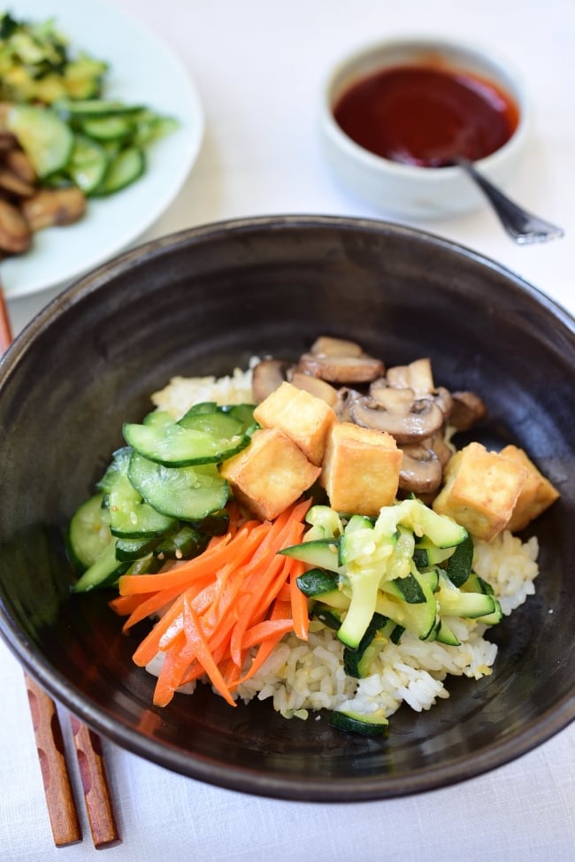 DSC 2293 e1548226295705 - Tofu Bibimbap (Vegan Bibimbap)